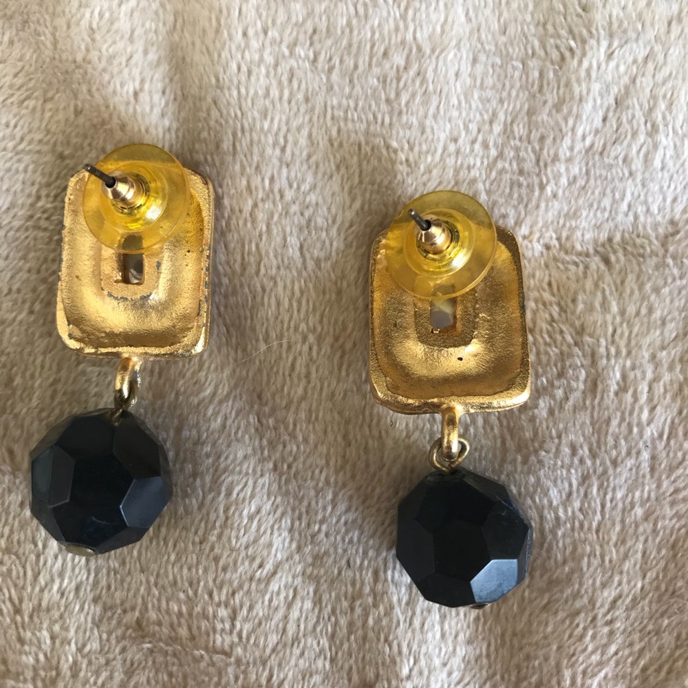 Black & gold earrings with Pearl & rhinestone - Picture 3 of 3
